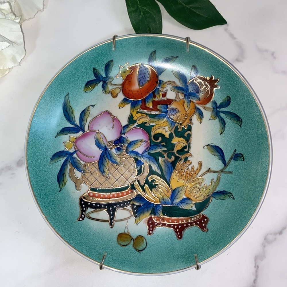 Vintage Japanese Decorative Plate with Gold Inlay Vases w/Flowers texture paint